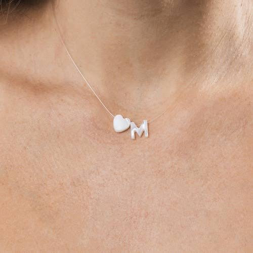 Colar Amor de Mãe - Letra Inicial e Boneco