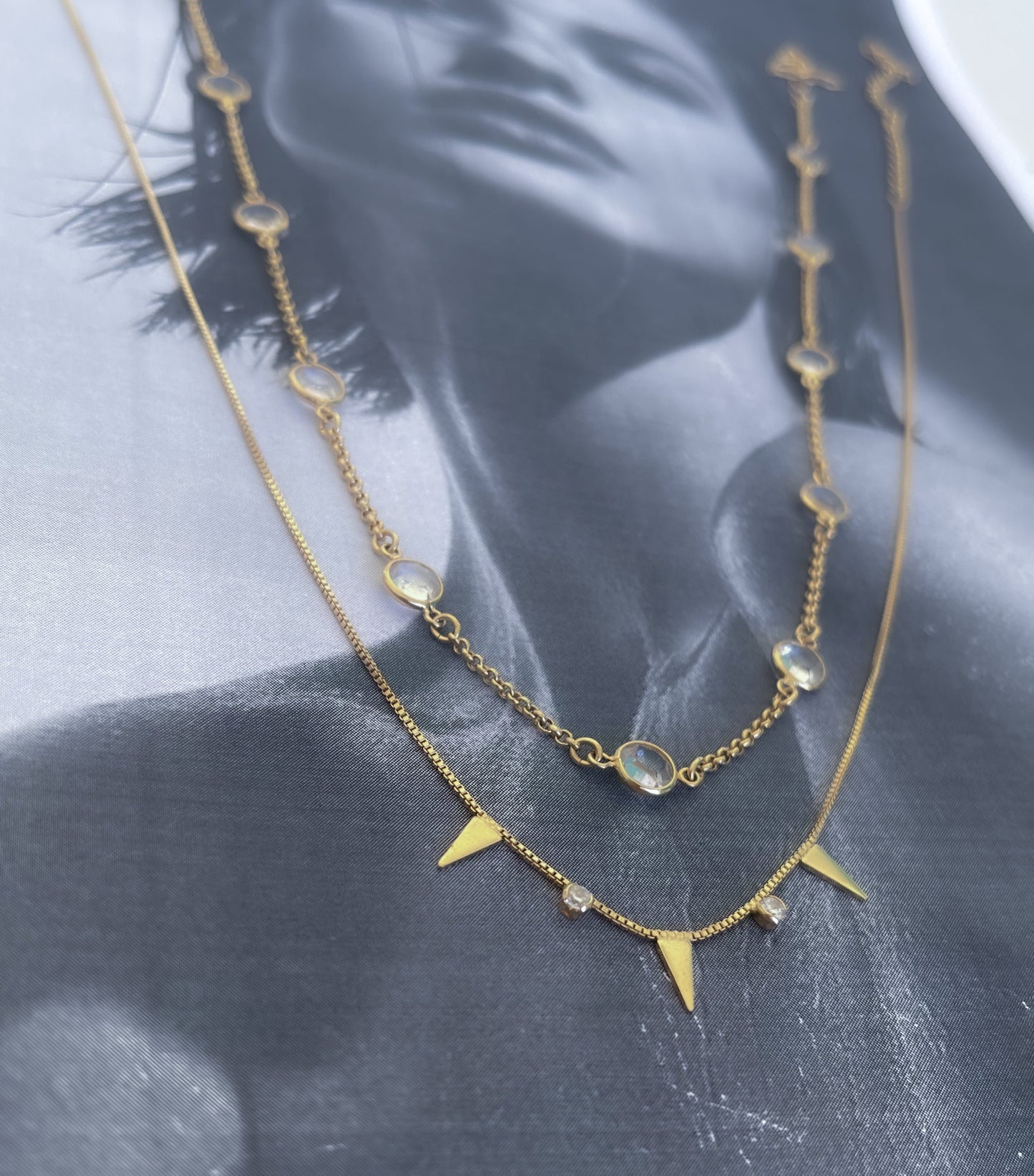 Choker minimalist Triângulo