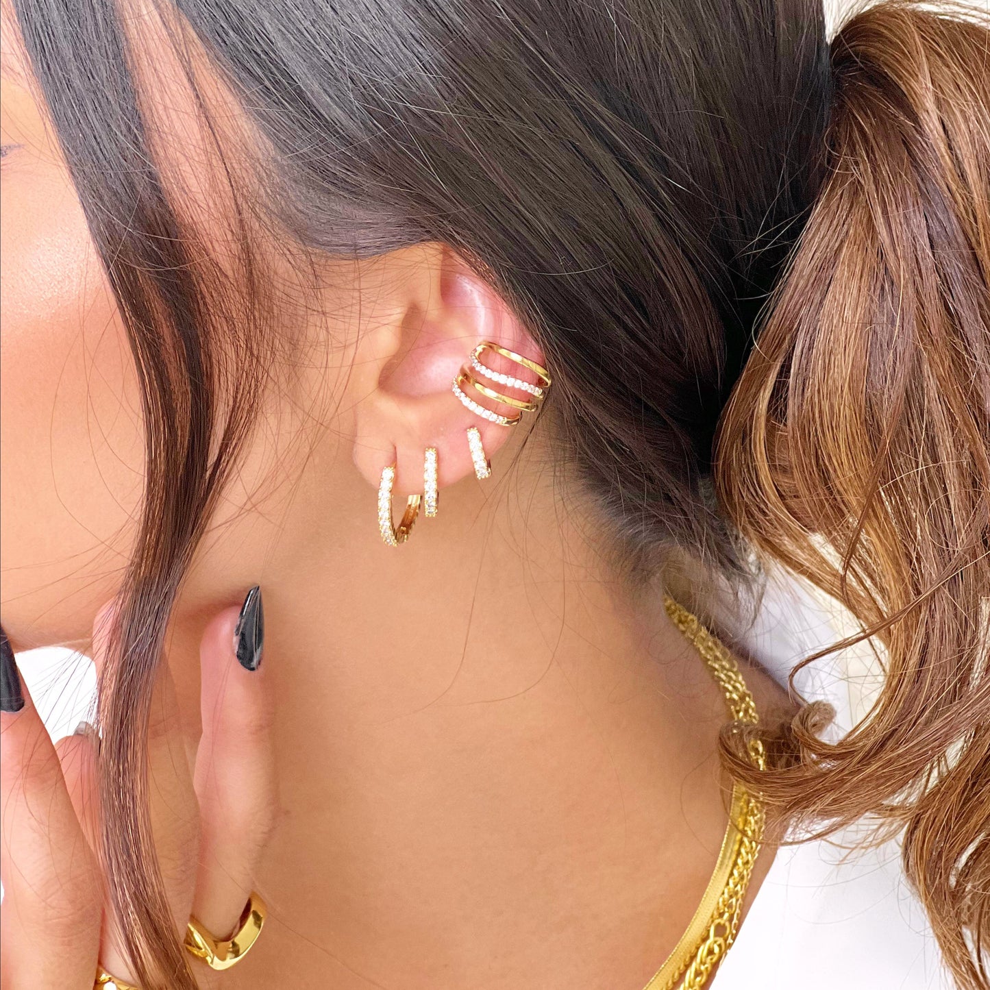 Argola Cravejada Slim